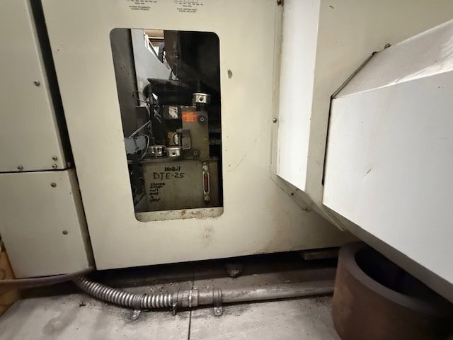 Haas SL-30TB Big Bore Lathe, 2003 – Tailstock, Chip Conveyor, Known Issue - Image 4