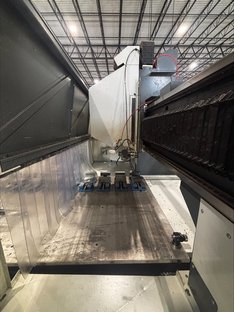 Haas GR-510 Gantry Router, 2021 – 5’x10′ Table, 20 Tool ATC - Image 9