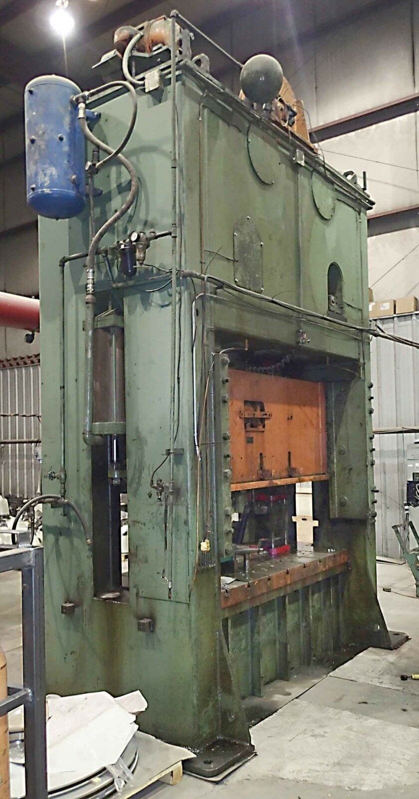 250 Ton Verson Model 250-S2-96 Straight Side Press- 42″ x 96″ Bed, 14″ Stroke, 24″ Shut - Image 6